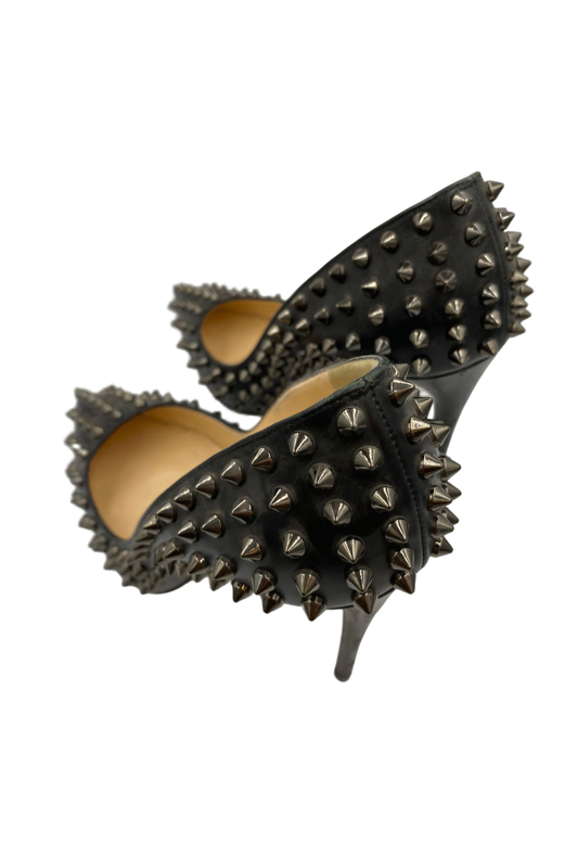 Louboutin Pigalle Spikes Negro | Talla 37 EU (24MX)