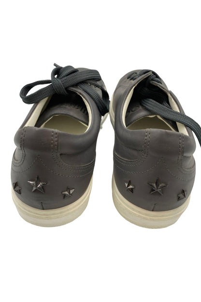 Tenis negros con estrellas metálicas | Talla 26 MX