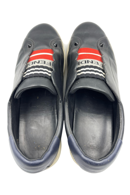 Tenis Fendi Slip-On Negro con Detalles Rojos | Talla 24 y 25 MX