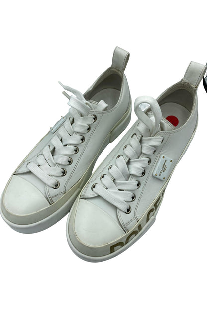 Tenis blancos con logo lateral dorado | Talla 24.5 MX